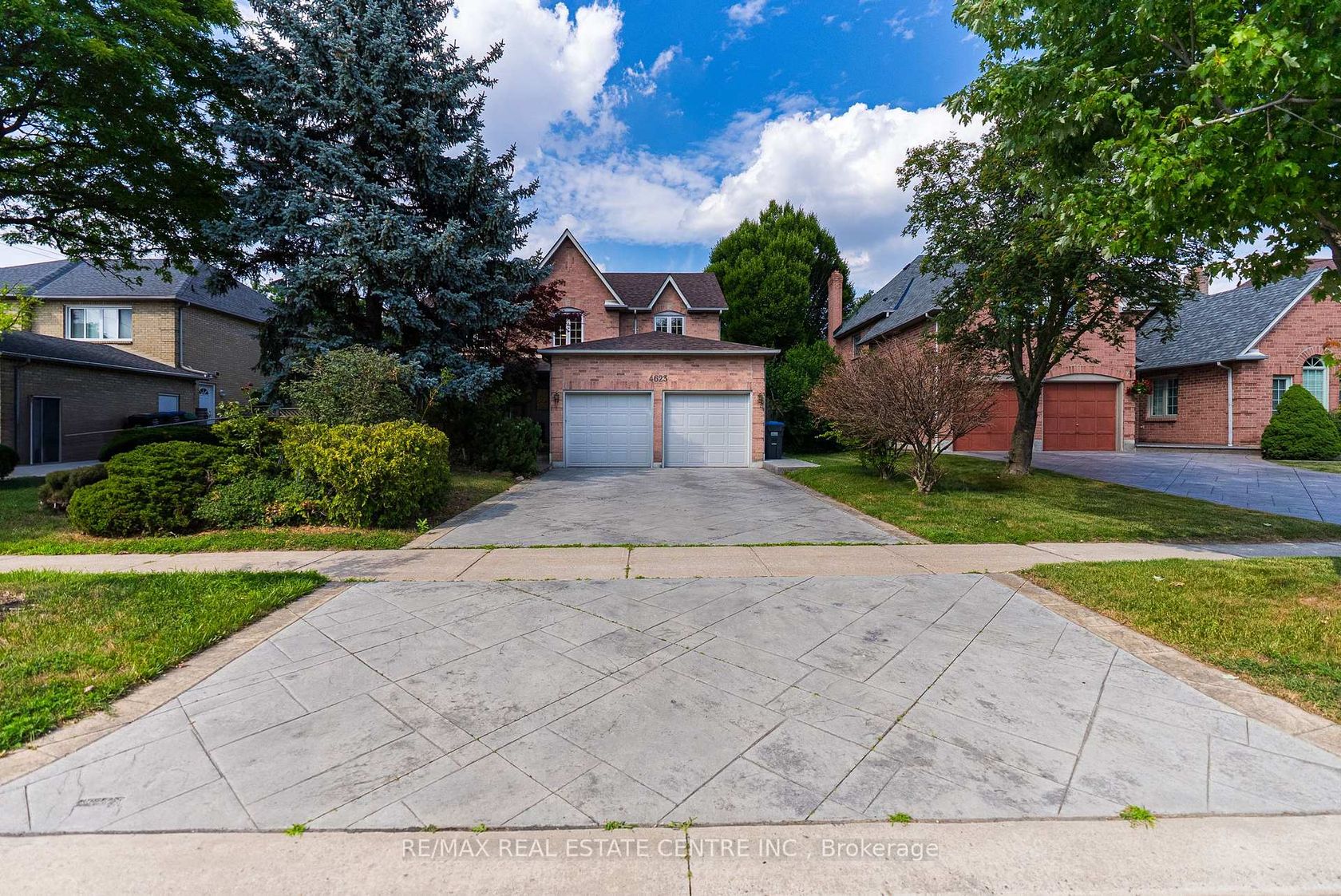 4623 Hewicks Lane, East Credit, Mississauga photo number 2