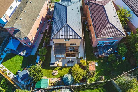 Photo 44 at 4322 Waterford Crescent, Hurontario, Mississauga