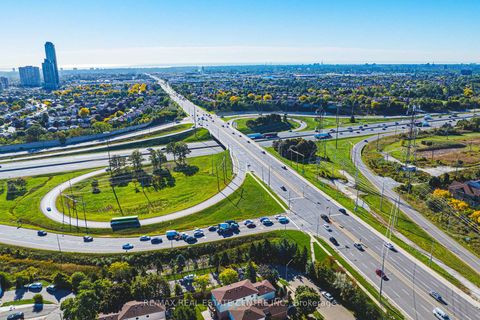 Photo 48 at 4322 Waterford Crescent, Hurontario, Mississauga