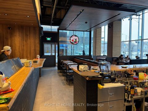 Photo 3 at 92 Fort York Boulevard, Waterfront Communities C1, Toronto