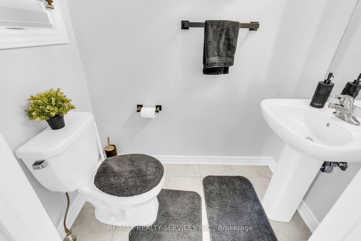 Photo 16 at 185 - 200 Veterans Drive, Northwest Brampton, Brampton