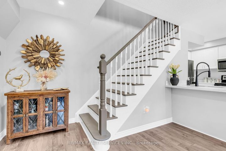 Photo 20 at 185 - 200 Veterans Drive, Northwest Brampton, Brampton