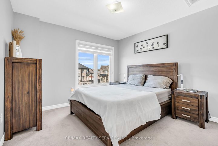 Photo 22 at 185 - 200 Veterans Drive, Northwest Brampton, Brampton