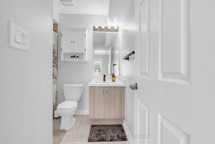 Photo 25 at 185 - 200 Veterans Drive, Northwest Brampton, Brampton