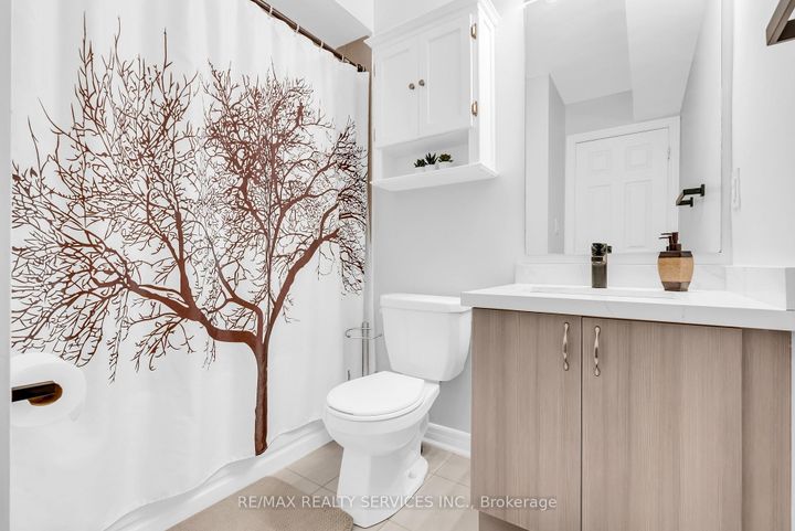 Photo 26 at 185 - 200 Veterans Drive, Northwest Brampton, Brampton