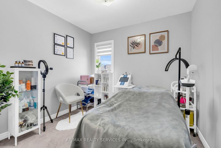 Photo 31 at 185 - 200 Veterans Drive, Northwest Brampton, Brampton