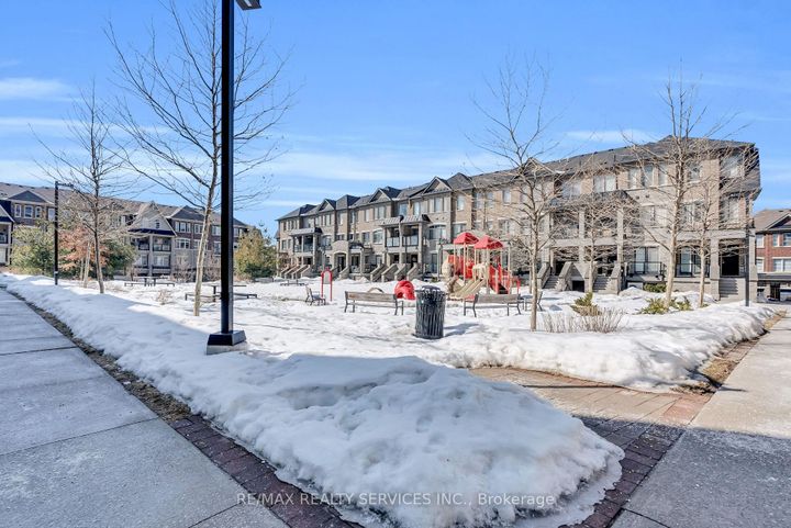 Photo 38 at 185 - 200 Veterans Drive, Northwest Brampton, Brampton