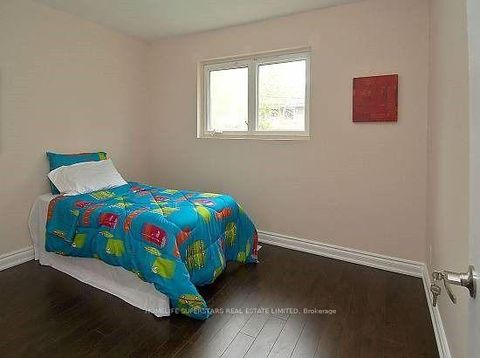 Photo 9 at 14 Dorward Drive, Jamestown, Toronto