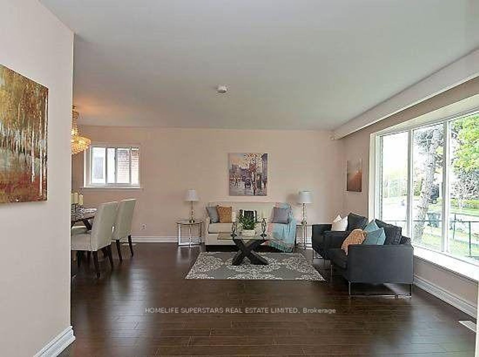 14 Dorward Drive, Jamestown, Toronto photo number 2