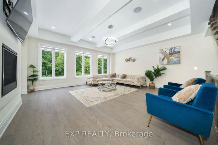 Photo 6 at 121 Milky Way Drive, Observatory, Richmond Hill