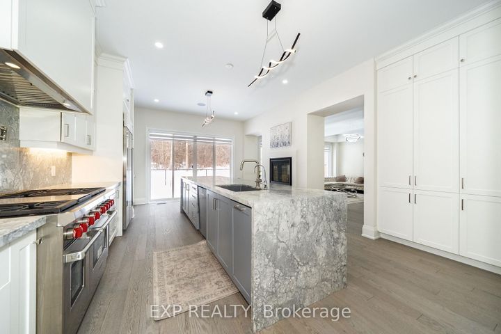 Photo 10 at 121 Milky Way Drive, Observatory, Richmond Hill