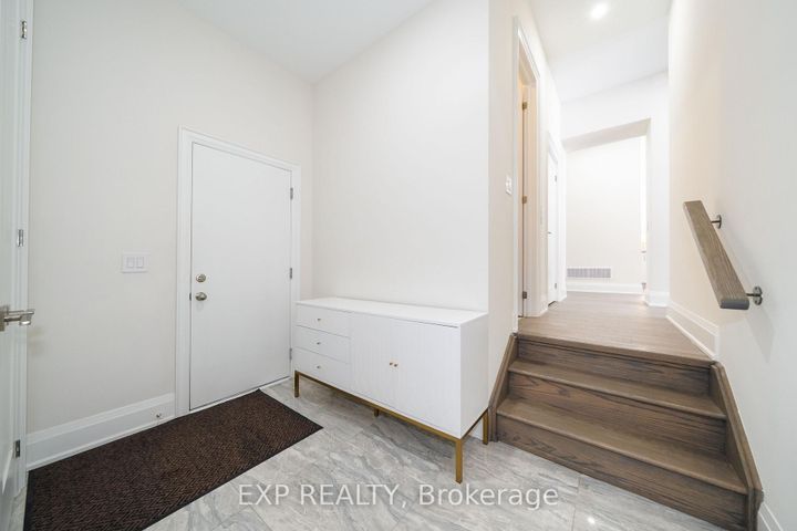 Photo 24 at 121 Milky Way Drive, Observatory, Richmond Hill