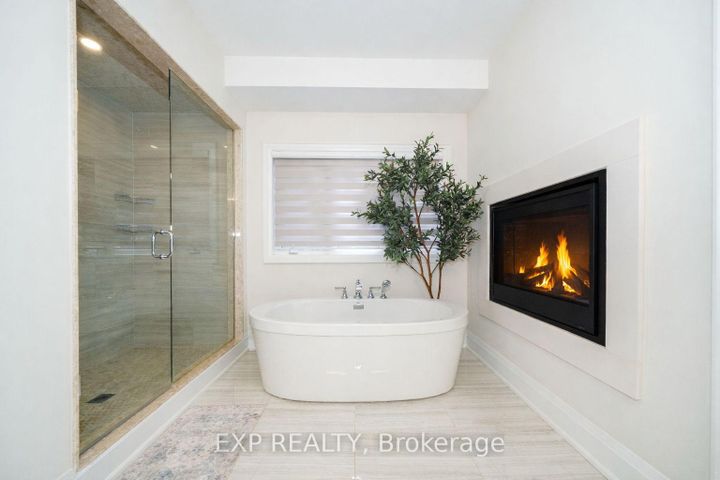 Photo 33 at 121 Milky Way Drive, Observatory, Richmond Hill