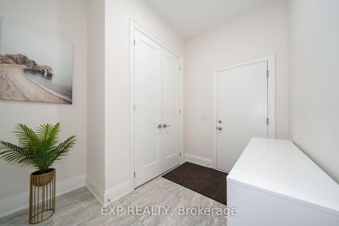 Photo 22 at 121 Milky Way Drive, Observatory, Richmond Hill