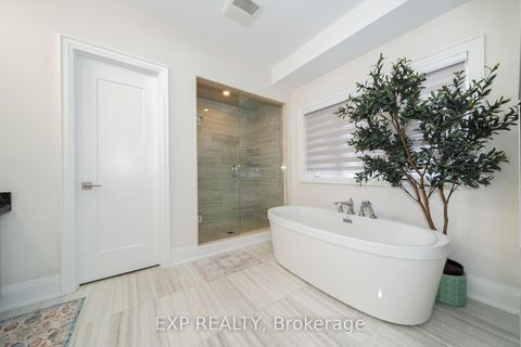 Photo 31 at 121 Milky Way Drive, Observatory, Richmond Hill