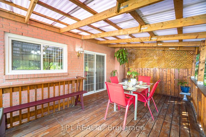 Photo 30 at 27 Woodsview Avenue, Clairville, Toronto