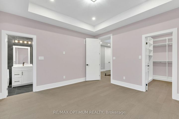 Photo 35 at 30 Mclaughlin Road N, Northwood Park, Brampton