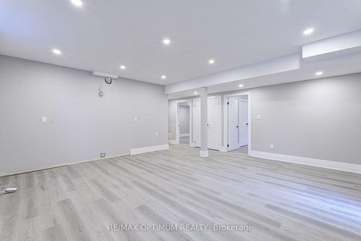 Photo 41 at 30 Mclaughlin Road N, Northwood Park, Brampton