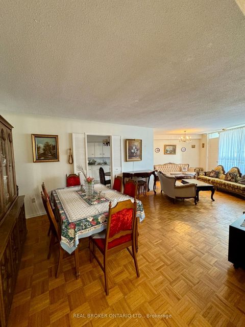 Photo 6 at 512 - 5 Shady Golf Way, Flemingdon Park, Toronto