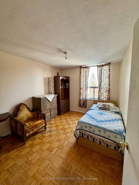 Photo 24 at 512 - 5 Shady Golf Way, Flemingdon Park, Toronto