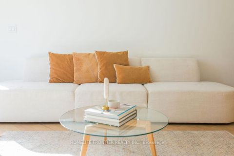 Photo 2 at 127 Glenvale Boulevard, Leaside, Toronto