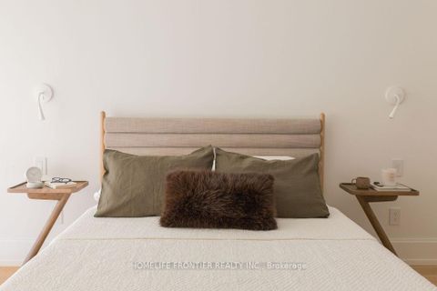 Photo 25 at 127 Glenvale Boulevard, Leaside, Toronto