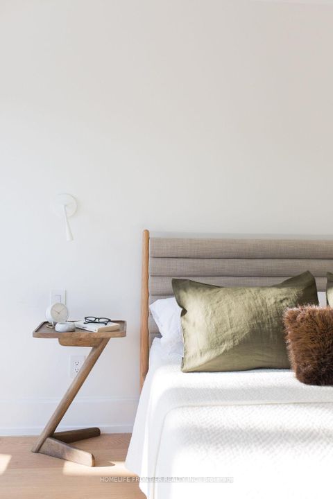 Photo 28 at 127 Glenvale Boulevard, Leaside, Toronto