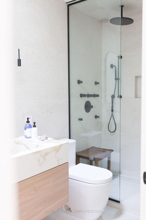 Photo 29 at 127 Glenvale Boulevard, Leaside, Toronto