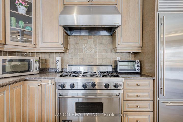 Photo 12 at 15 Tacc Trail, Vellore Village, Vaughan