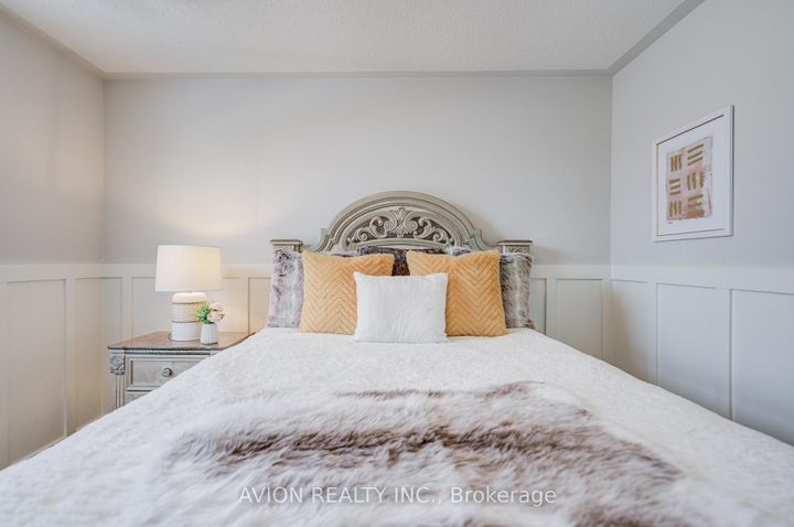 Photo 27 at 15 Tacc Trail, Vellore Village, Vaughan