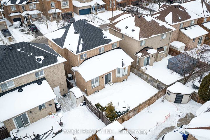 Photo 44 at 15 Tacc Trail, Vellore Village, Vaughan