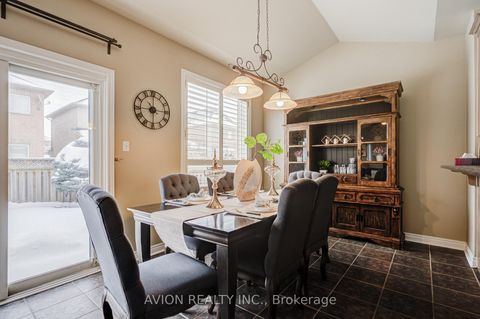 Photo 14 at 15 Tacc Trail, Vellore Village, Vaughan