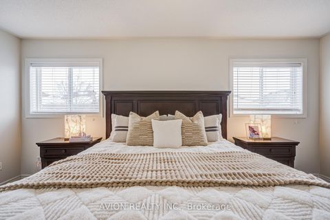 Photo 21 at 15 Tacc Trail, Vellore Village, Vaughan