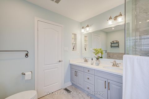 Photo 26 at 15 Tacc Trail, Vellore Village, Vaughan