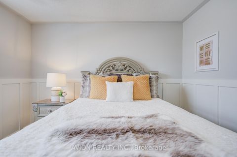 Photo 27 at 15 Tacc Trail, Vellore Village, Vaughan