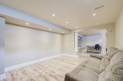 Photo 37 at 15 Tacc Trail, Vellore Village, Vaughan