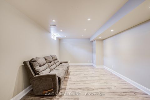 Photo 38 at 15 Tacc Trail, Vellore Village, Vaughan