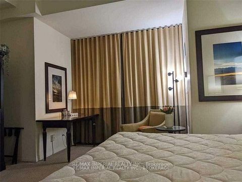 Photo 3 at 1023 - 1 King Street W, Bay Street Corridor, Toronto