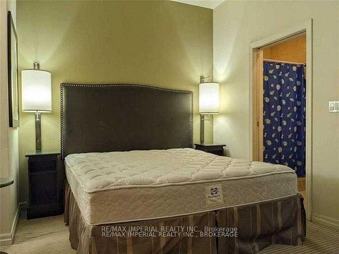 Photo 6 at 1023 - 1 King Street W, Bay Street Corridor, Toronto