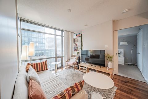 Photo 2 at 302 - 37 Grosvenor Street, Bay Street Corridor, Toronto