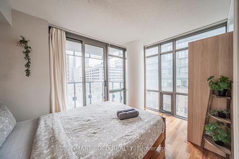 Photo 15 at 302 - 37 Grosvenor Street, Bay Street Corridor, Toronto