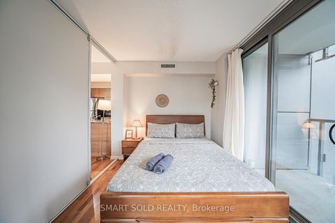 Photo 17 at 302 - 37 Grosvenor Street, Bay Street Corridor, Toronto