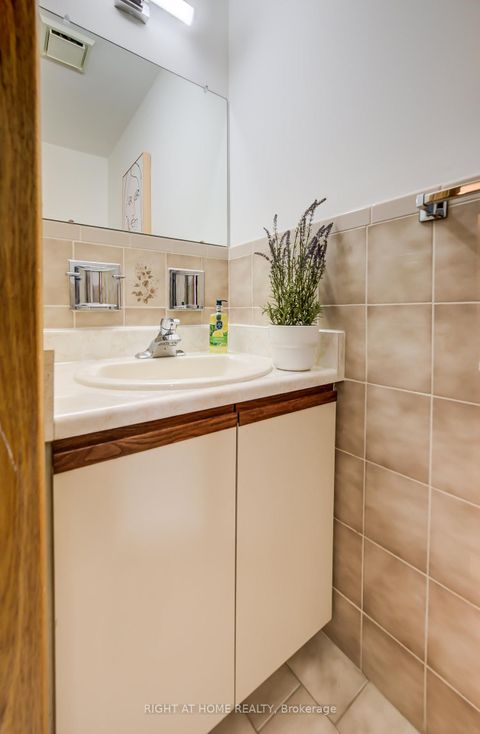 Photo 11 at 51 Burnt Bark Drive, Steeles, Toronto