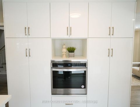 Photo 3 at 12 Radford Crescent, Amberglen, Markham