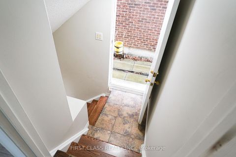 Photo 19 at 12 Radford Crescent, Amberglen, Markham