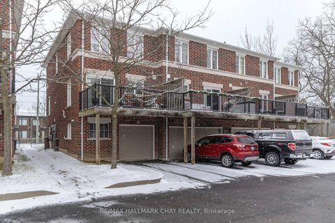 Photo 2 at 13 - 571 Longworth Avenue, Bowmanville, Clarington