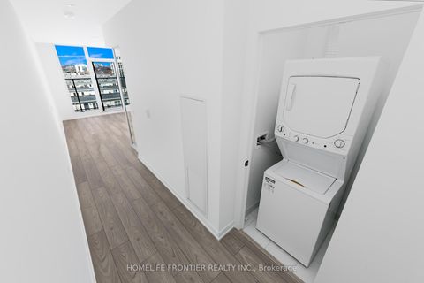 Photo 15 at 505 - 285 Dufferin Street, South Parkdale, Toronto