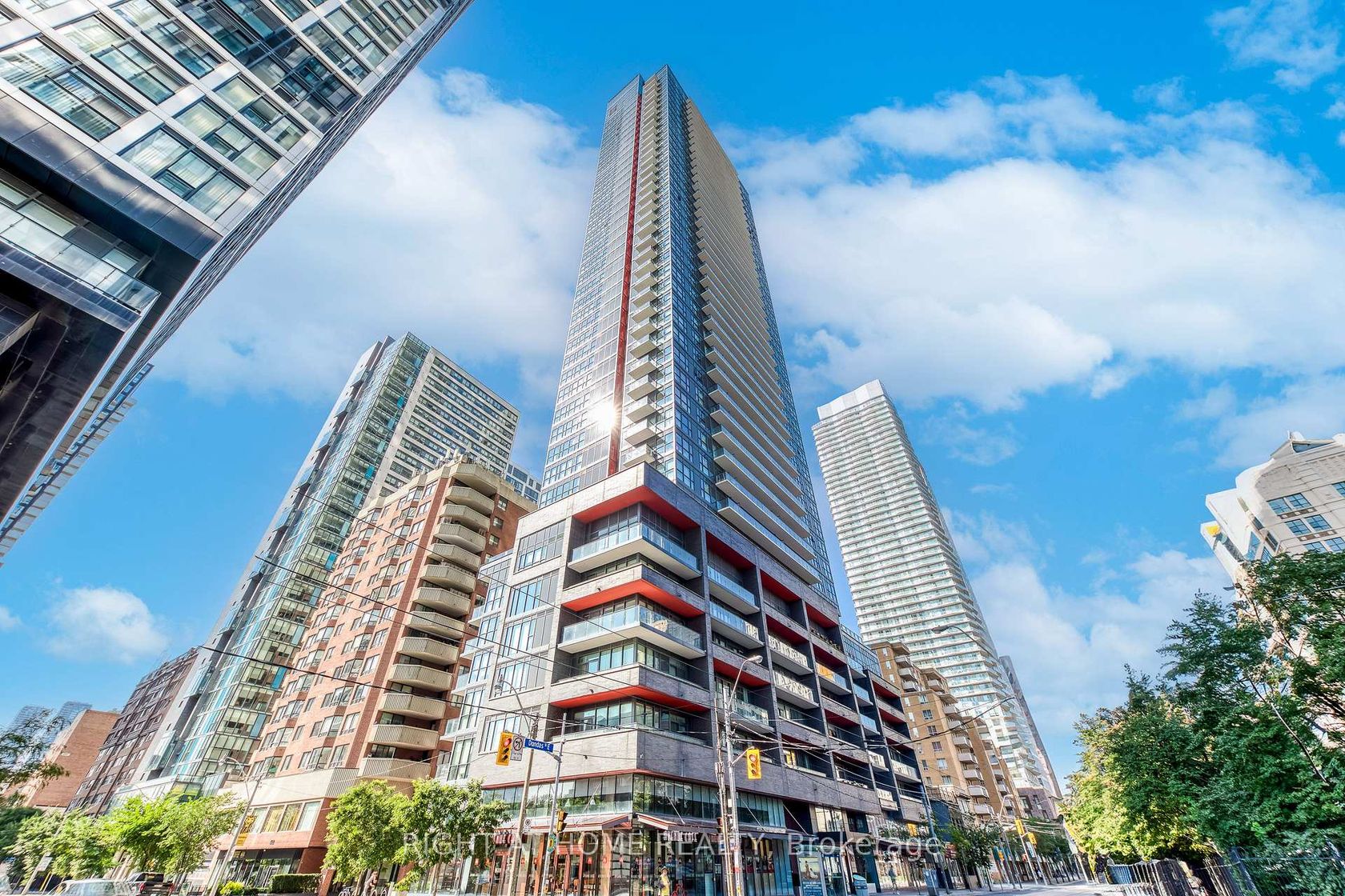 611 - 159 Dundas Street E, Yonge Corridor, Toronto photo number 2