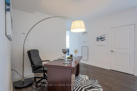 Photo 3 at 2002 - 8 The Esplanade Avenue, Waterfront Communities C1, Toronto