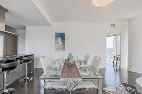 Photo 11 at 2002 - 8 The Esplanade Avenue, Waterfront Communities C1, Toronto